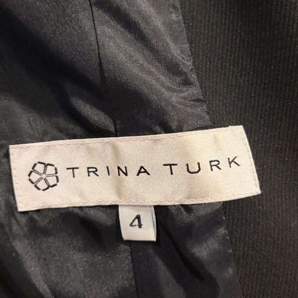 Trina Turk Classic Black Blazer size 4 excellent condition - Picture 5 of 6